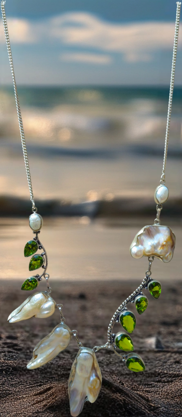 Pearl & Peridot-Inspired Leaf Vine Necklace