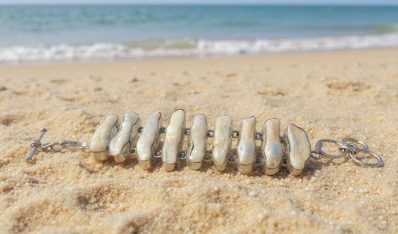 Natural Biwa Pearl Bar Bracelet